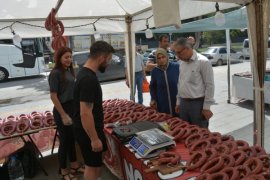 Tatvan'da Açılan ‘Yöresel Ürünler Festivali’ İlgi Görüyor