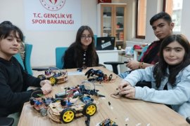 Tatvan’daki Çocuklar Robotik Kodlama Öğreniyor