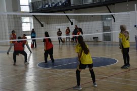 Tatvan’da Voleybol Müsabakaları Yapıldı