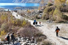 Nemrut Kalderası’nda Çöp Toplama Etkinliği