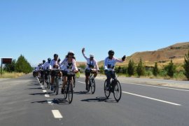 Tarihi Yolculuk Nemrut Dağı Zirvesinde Sona Erdi