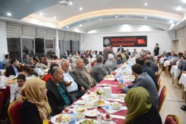 Tatvan’da şehit ve gazi yakınlarına yönelik iftar yemeği düzenlendi