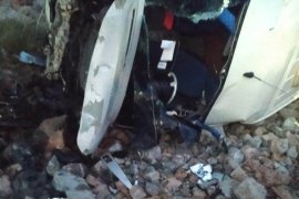 Bitlis'te Devrilen Minibüsteki 1 Kişi Hayatını Kaybetti 11 Kişi Yaralandı