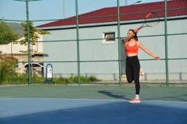 Tatvan'da Düzenlenen Tenis Turnuvası’na 55 Sporcu Katıldı