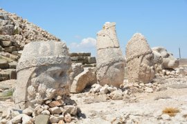 Tarihi Yolculuk Nemrut Dağı Zirvesinde Sona Erdi