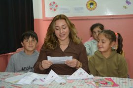 Bitlis’teki Fedakar Öğretmenler Köy Okulunu Yeniledi