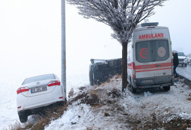 Bitlis'te 20 Aracın Karıştığı Kazada 33 Kişi Yaralandı